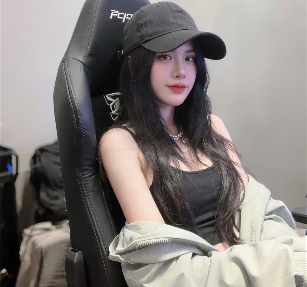 Nữ game thủ Audition xinh đẹp gây sốt tại SEA Games 33 với góc nghiêng hoàn hảo và thành tích ấn tượng Nữ game thủ Audition xinh đẹp gây sốt tại SEA Games 33 với góc nghiêng hoàn hảo và thành tích ấn tượng - Ảnh 18.