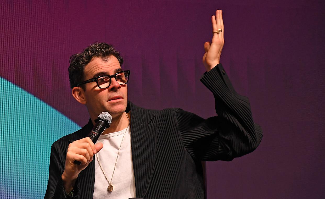 Giám đốc Instagram thừa nhận sự bùng nổ của AI trên mạng xã hội: Đã đến lúc cần xác thực hình ảnh thật - Ảnh 1.