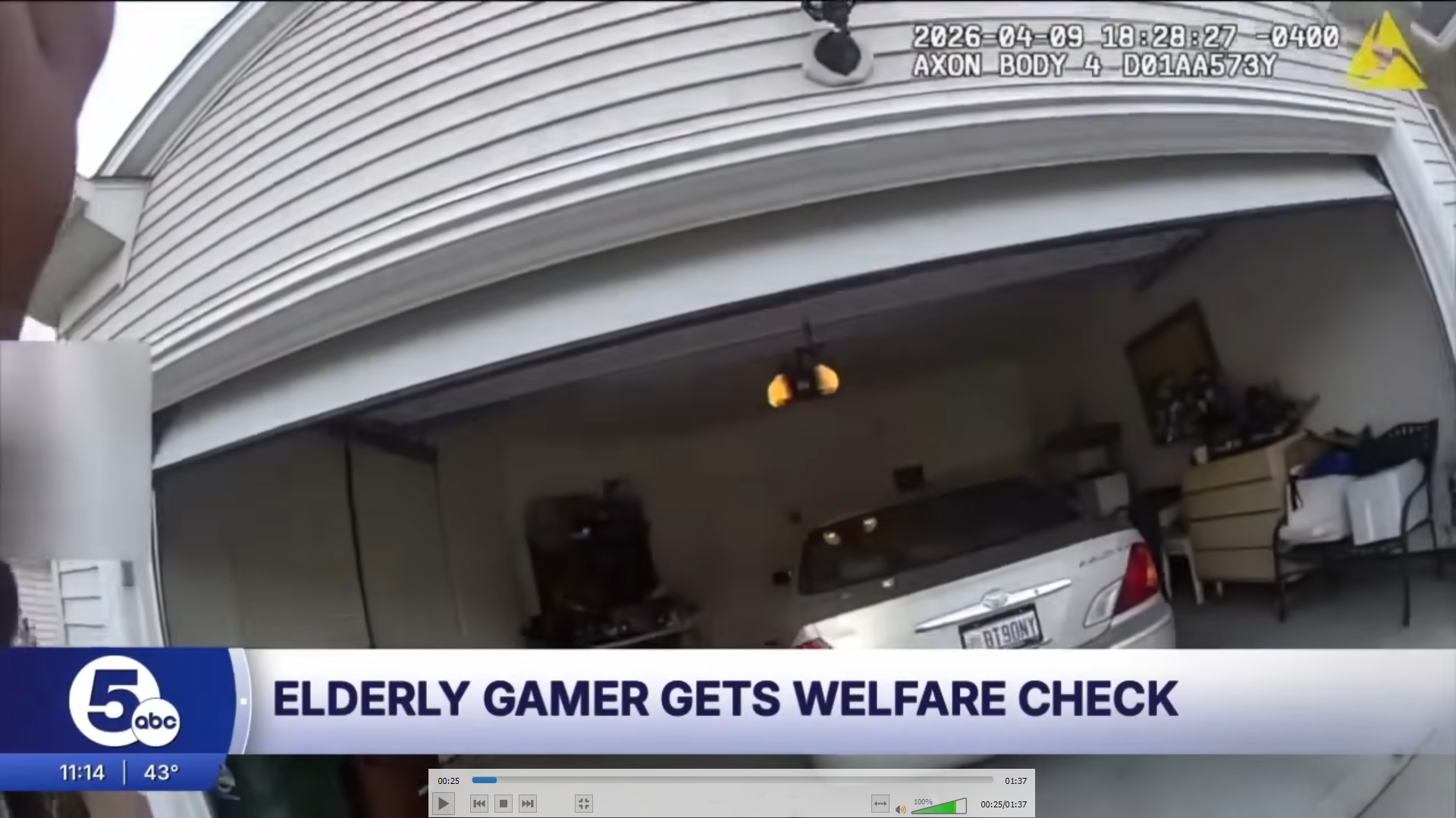 Cụ bà 91 tuổi khiến cảnh sát bất ngờ khi mải mê chơi game - Ảnh 2.