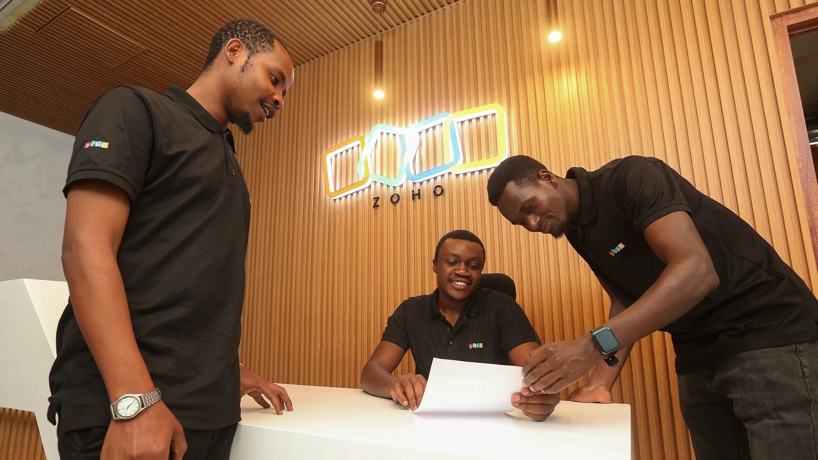 Hình ảnh minh họa cho sự chuyển đổi công nghệ