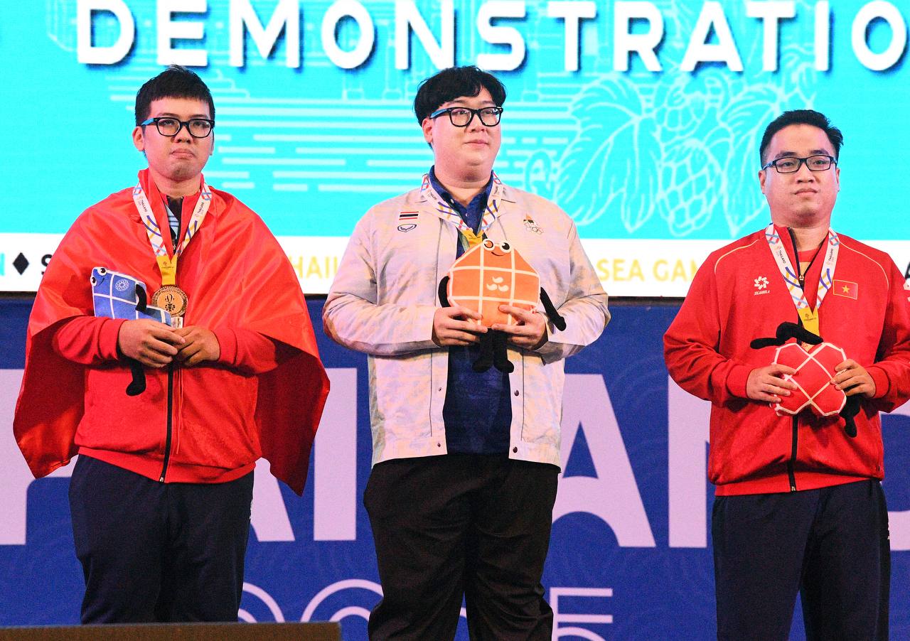 Tuyển thủ Việt Nam rơi nước mắt vì mất HCV Audition, nhưng lại tỏa sáng sau đó Tuyển thủ Việt Nam rơi nước mắt vì mất HCV Audition, nhưng lại tỏa sáng sau đó - Ảnh 13.