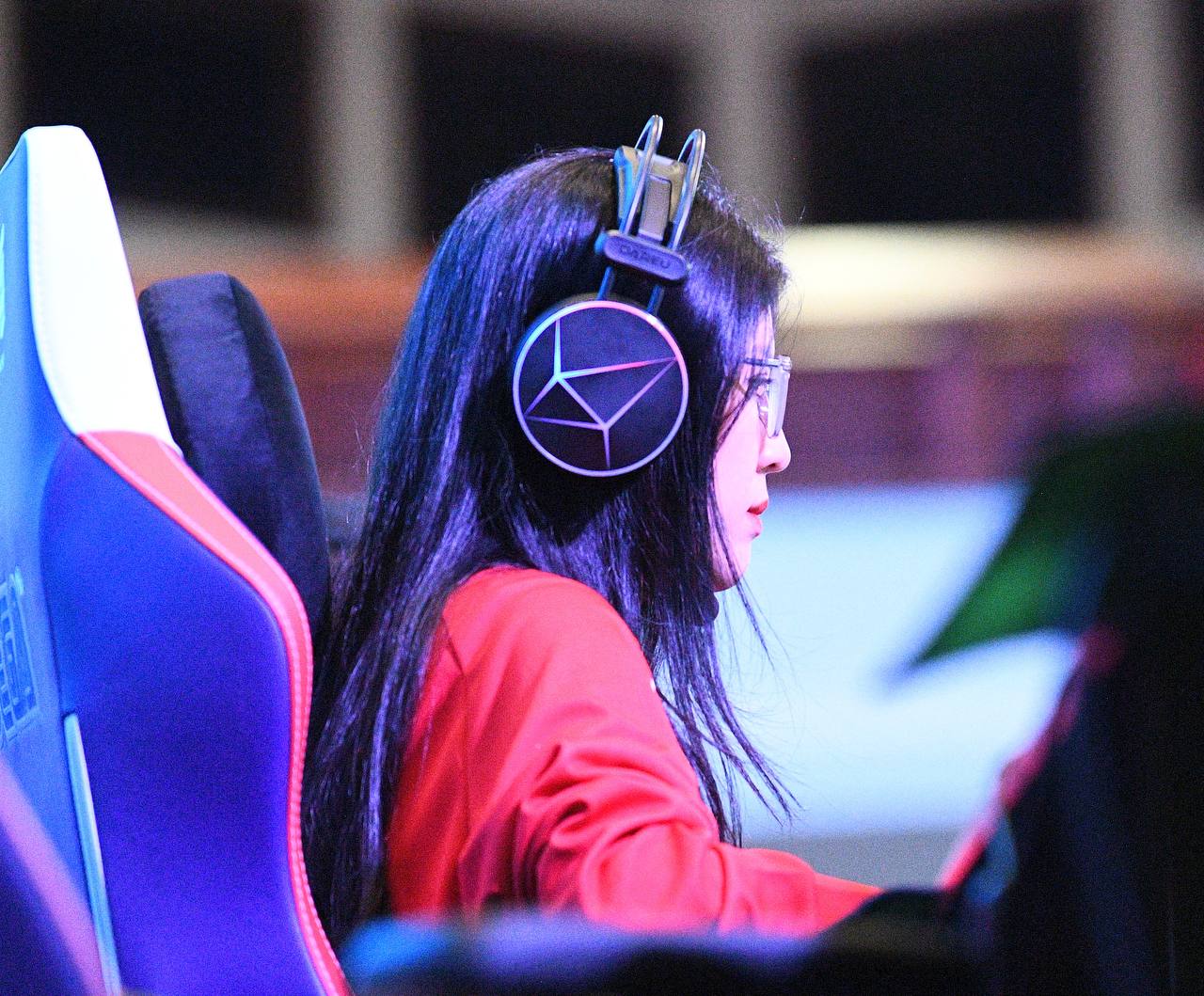 Nữ game thủ Audition xinh đẹp gây sốt tại SEA Games 33 với góc nghiêng hoàn hảo và thành tích ấn tượng Nữ game thủ Audition xinh đẹp gây sốt tại SEA Games 33 với góc nghiêng hoàn hảo và thành tích ấn tượng - Ảnh 1.