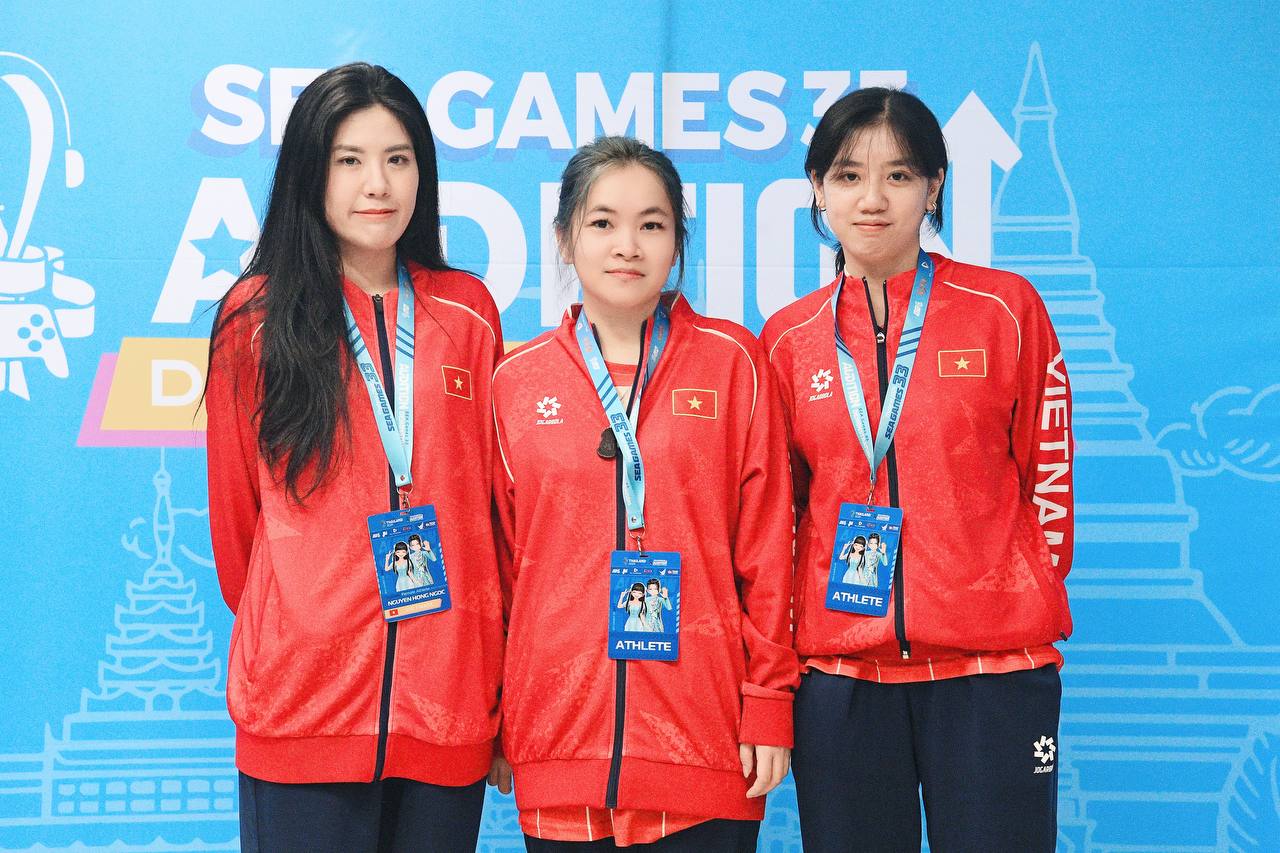 Nữ game thủ Audition xinh đẹp gây sốt tại SEA Games 33 với góc nghiêng hoàn hảo và thành tích ấn tượng Nữ game thủ Audition xinh đẹp gây sốt tại SEA Games 33 với góc nghiêng hoàn hảo và thành tích ấn tượng - Ảnh 26.