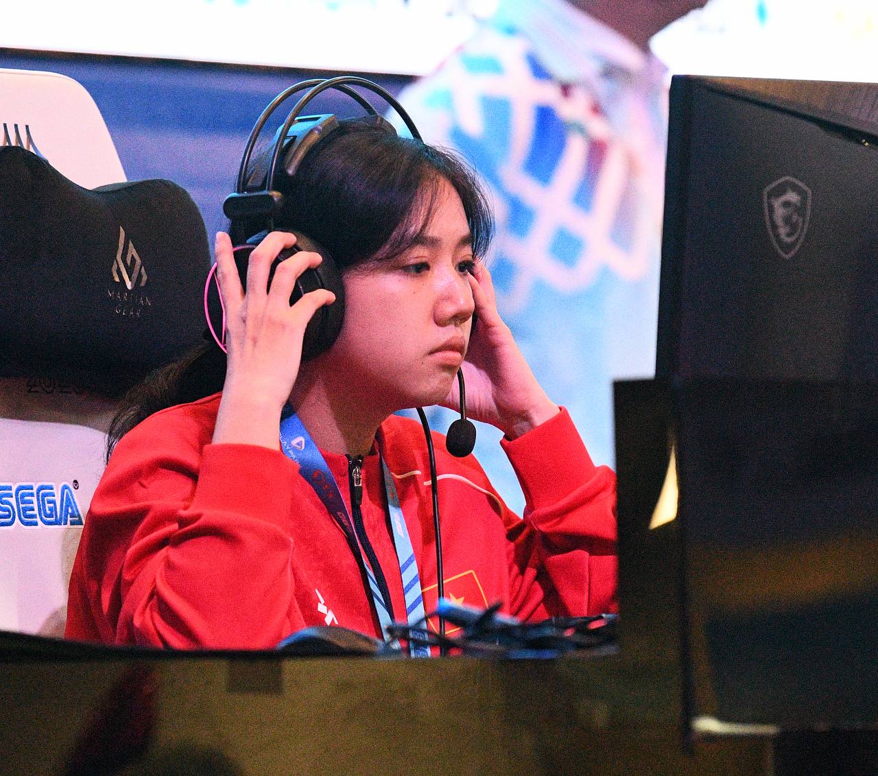 Nữ game thủ Audition xinh đẹp gây sốt tại SEA Games 33 với góc nghiêng hoàn hảo và thành tích ấn tượng Nữ game thủ Audition xinh đẹp gây sốt tại SEA Games 33 với góc nghiêng hoàn hảo và thành tích ấn tượng - Ảnh 22.